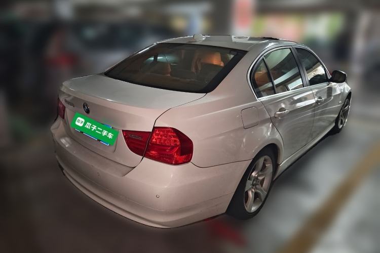 Used BMW 3 Series 2011 325i Luxury Edition Rear Right 45 Deg