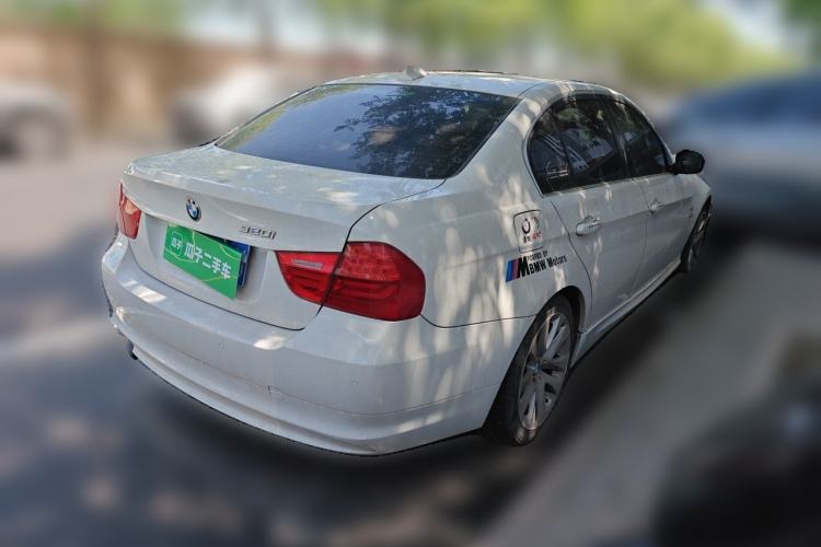 Used BMW 3 Series 2011 320i Luxury Edition Rear Right 45 Deg