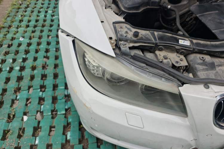Used BMW 3 Series 2011 320i Luxury Edition Right Front Headlight
