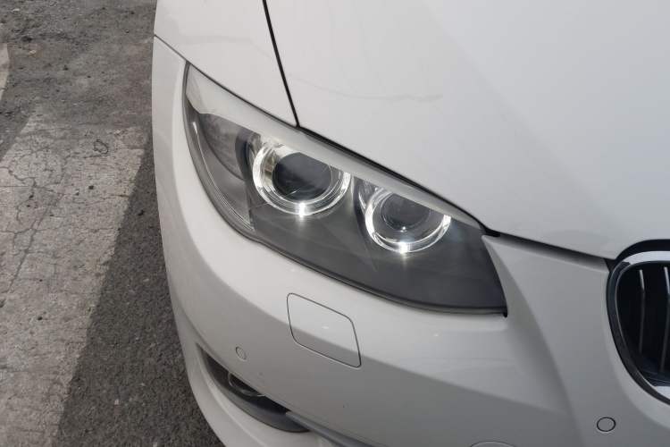 Used BMW 3 Series 2011 335i Convertible Coupe Right Front Headlight