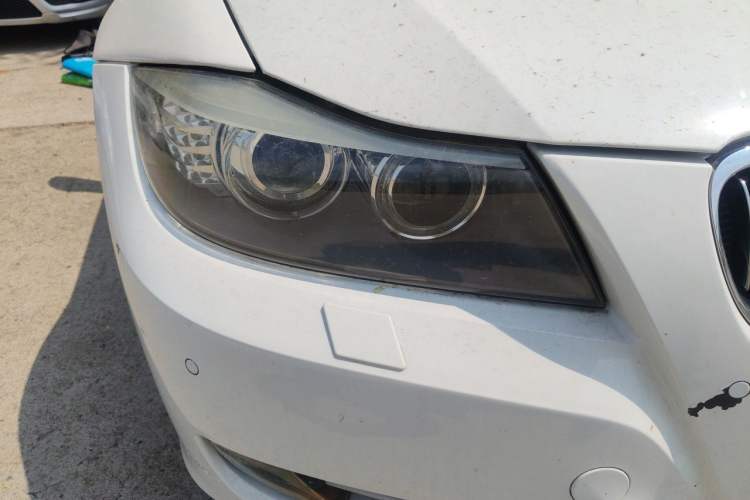 Used BMW 3 Series 2011 320i Luxury Edition Right Front Headlight