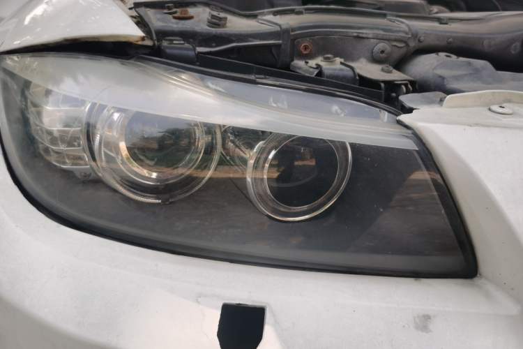 Used BMW 3 Series 2011 320i Luxury Edition Right Front Headlight