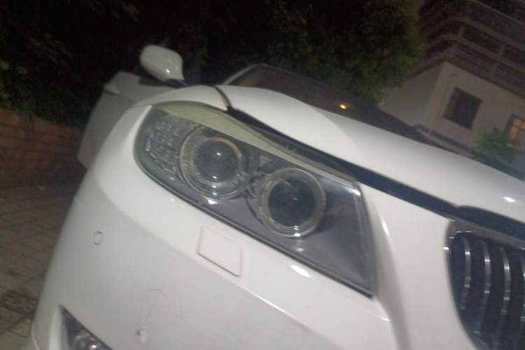 Used BMW 3 Series 2011 320i Luxury Edition Right Front Headlight