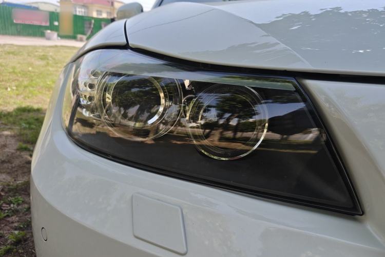 Used BMW 3 Series 2011 320i Luxury Edition Right Front Headlight