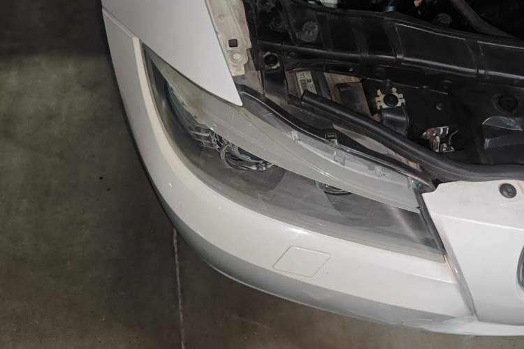 Used BMW 3 Series 2011 320i Sport Edition Right Front Headlight