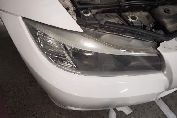 Used BMW 3 Series 2011 318i Leading Model Right Front Headlight