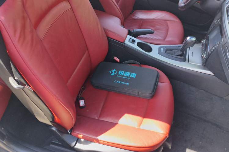 Used BMW 3 Series 2011 320i Convertible Coupe Right Front Seat