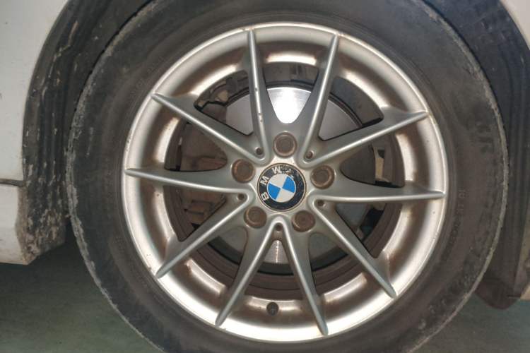 Used BMW 3 Series 2011 318i Leading Model Right Front Wheel Hub