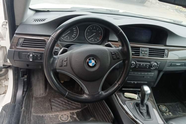 Used BMW 3 Series 2011 330i two-door coupe Steering Wheel