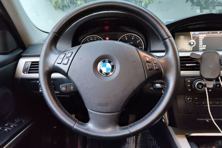 Used BMW 3 Series 2011 320i Luxury Edition Steering Wheel
