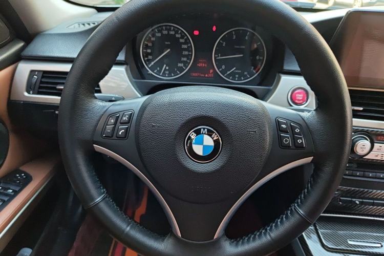 Used BMW 3 Series 2011 320i Luxury Edition Steering Wheel