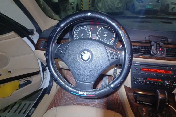 Used BMW 3 Series 2011 320i Sport Edition Steering Wheel