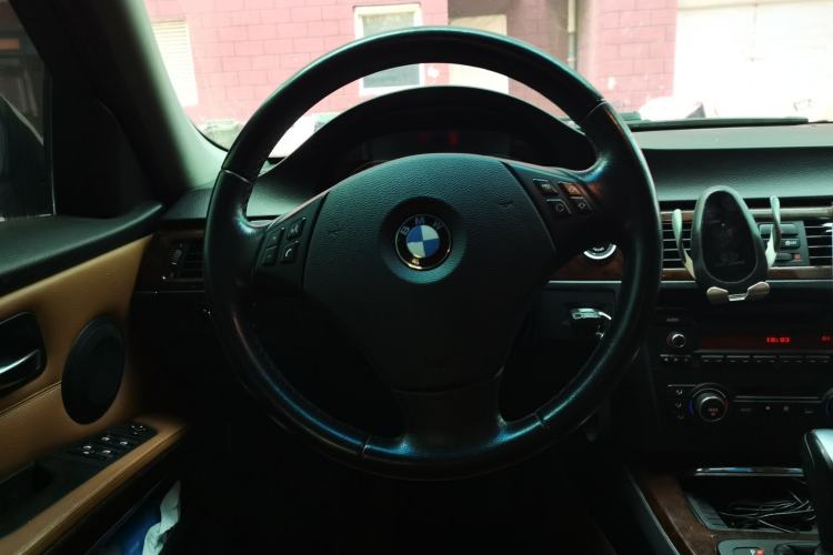 Used BMW 3 Series 2011 320i Sport Edition Steering Wheel