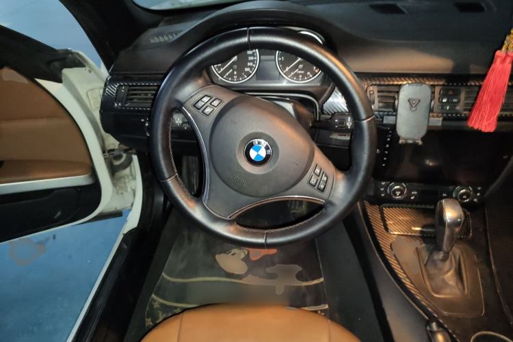Used BMW 3 Series 2011 320i Convertible Coupe Steering Wheel