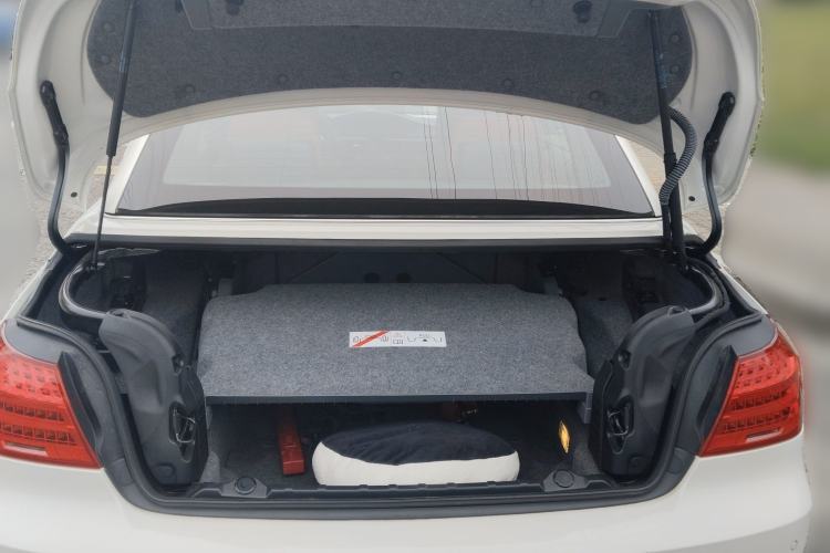 Used BMW 3 Series 2011 335i Convertible Coupe Trunk