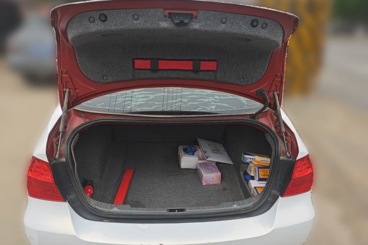 Used BMW 3 Series 2011 318i Leading Model Trunk