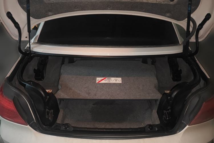 Used BMW 3 Series 2011 325i Convertible Coupe Trunk