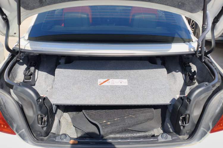 Used BMW 3 Series 2011 320i Convertible Coupe Trunk