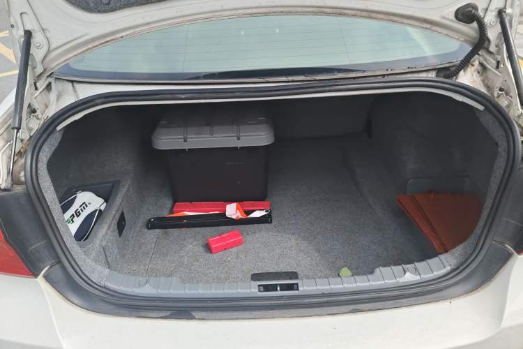 Used BMW 3 Series 2011 325i Sport Edition Trunk