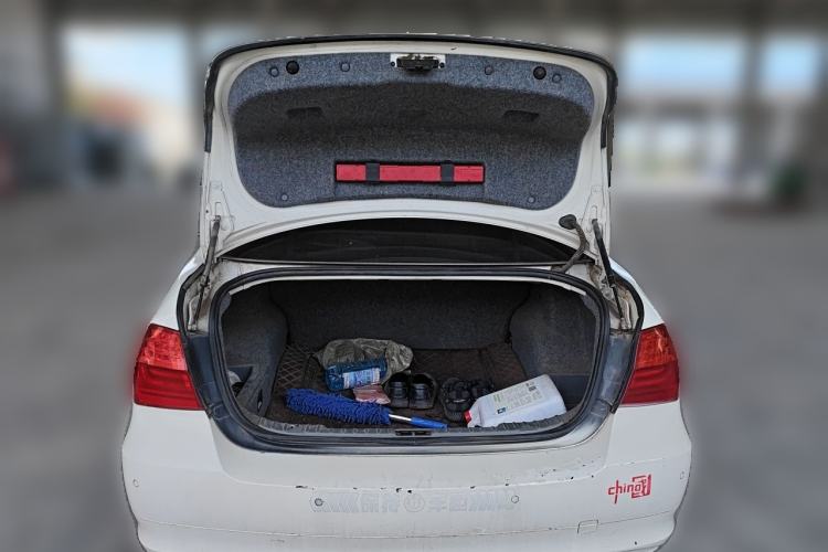 Used BMW 3 Series 2011 325i Sport Edition Trunk