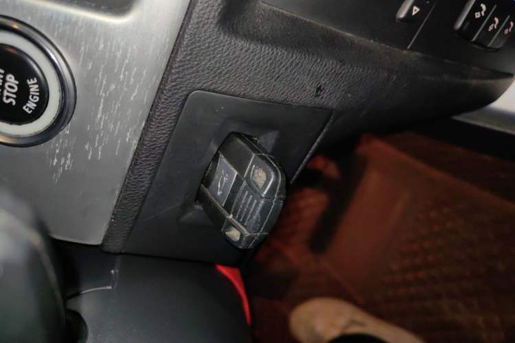 Used BMW 3 Series 2011 325i Convertible Coupe Vehicle Key