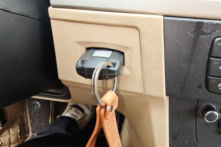 Used BMW 3 Series 2011 320i Luxury Edition Vehicle Key