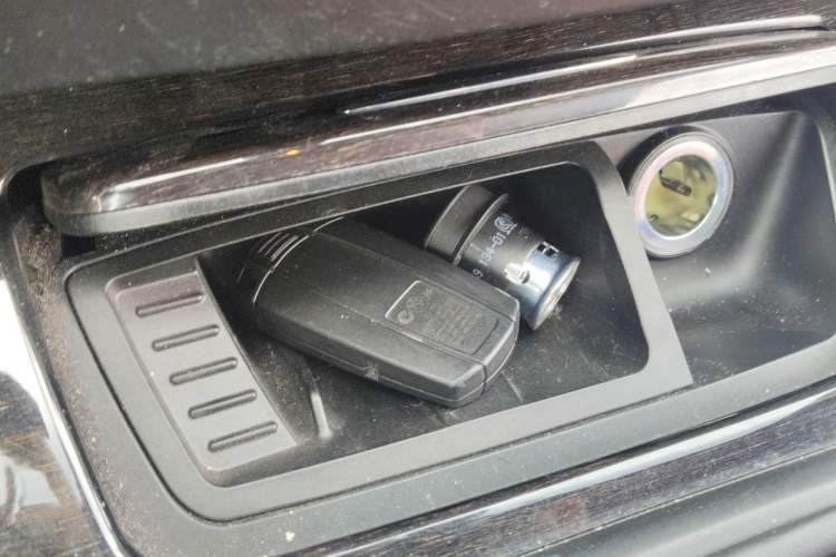 Used BMW 3 Series 2011 335i Convertible Coupe Vehicle Key