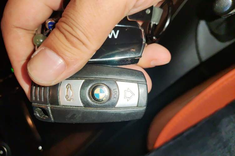 Used BMW 3 Series 2011 320i Sport Edition Vehicle Key