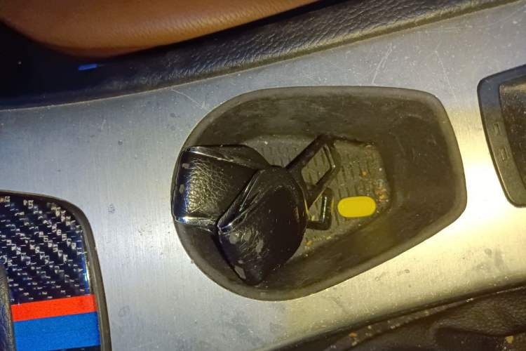 Used BMW 3 Series 2011 320i Convertible Coupe Vehicle Key