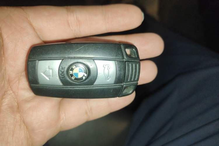 Used BMW 3 Series 2011 320i Coupe Vehicle Key