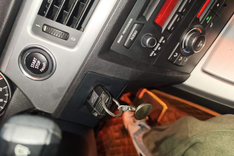 Used BMW 3 Series 2011 320i Convertible Coupe Vehicle Key