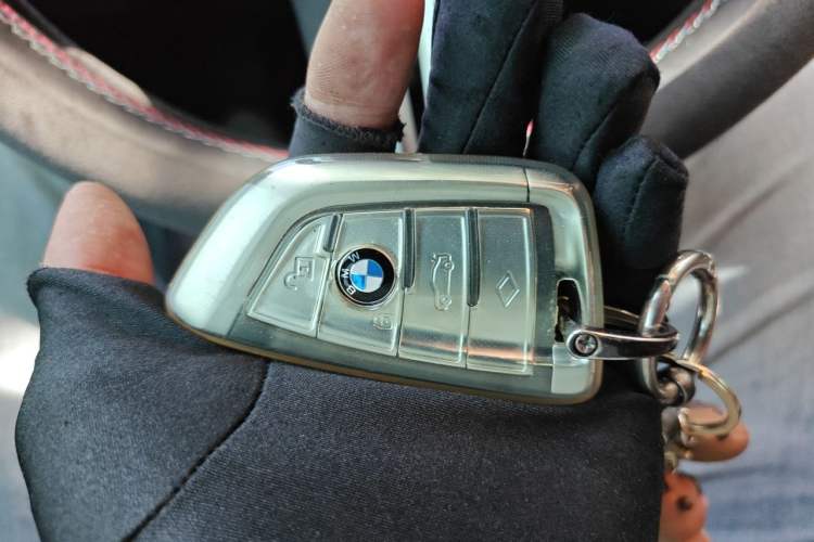 Used BMW 3 Series 2011 320i Luxury Edition Vehicle Key