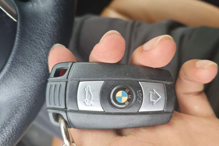 Used BMW 3 Series 2011 325i Sport Edition Vehicle Key