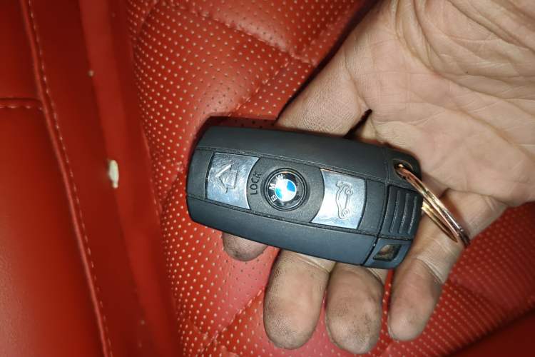 Used BMW 3 Series 2011 325i Convertible Coupe Vehicle Key