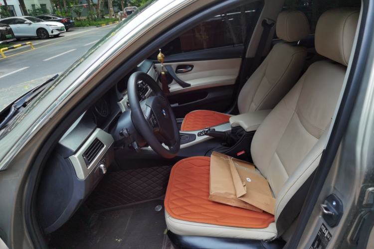 Used BMW 3 Series 2011 320i Luxury Edition Left Front Seat
