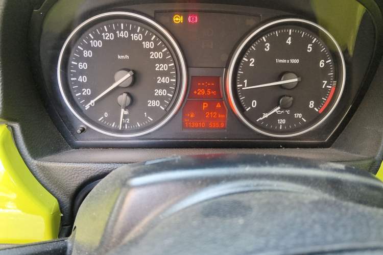 Used BMW 3 Series 2011 325i Convertible Coupe Odometer Close Up