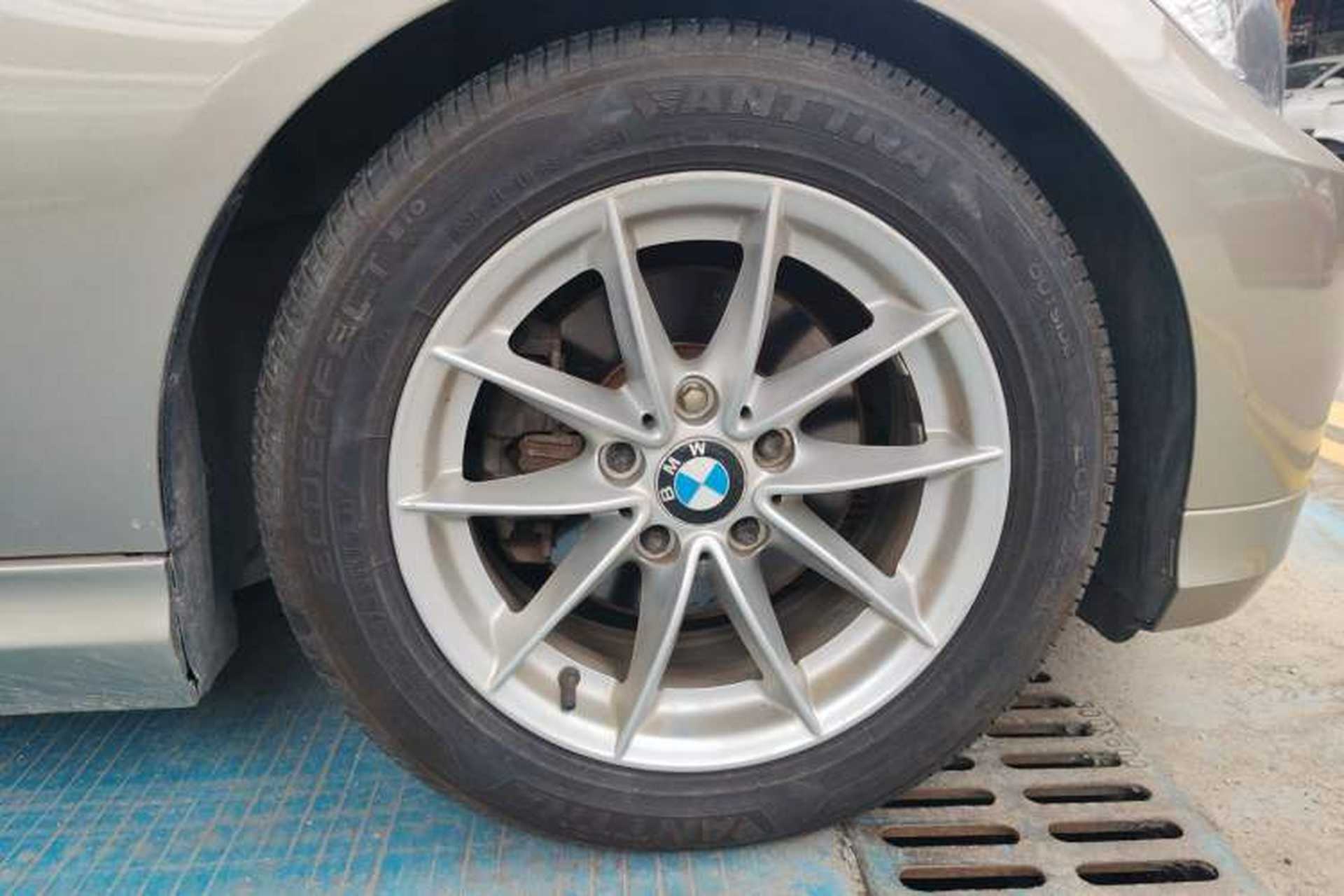 Used BMW 3 Series 2011 318i Leading Model Right Front Wheel Hub