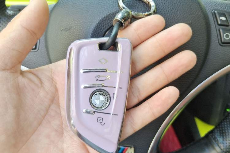 Used BMW 3 Series 2011 325i Convertible Coupe Vehicle Key