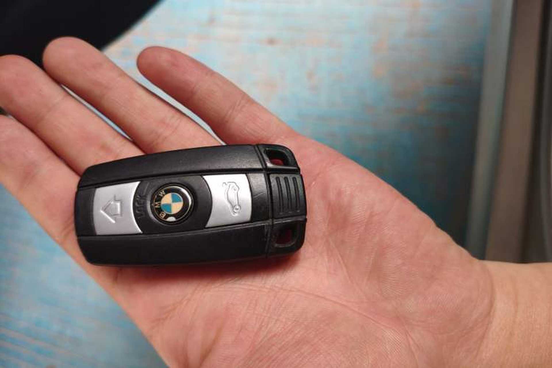 Used BMW 3 Series 2011 318i Leading Model Vehicle Key