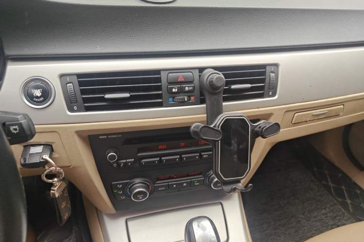 Used BMW 3 Series 2012 318i Leading Model Audio And AC Panel
