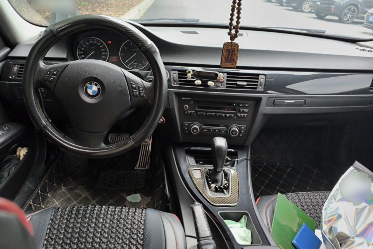 Used BMW 3 Series 2012 318i Leading Model Center Console