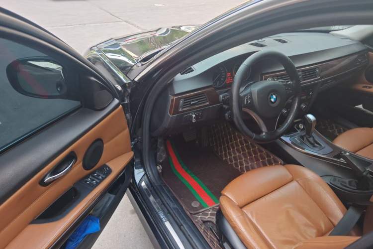 Used BMW 3 Series 2012 325i Sport Edition Driver Seat