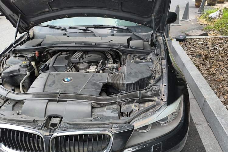 Used BMW 3 Series 2012 318i Leading Model Engine Bay Left