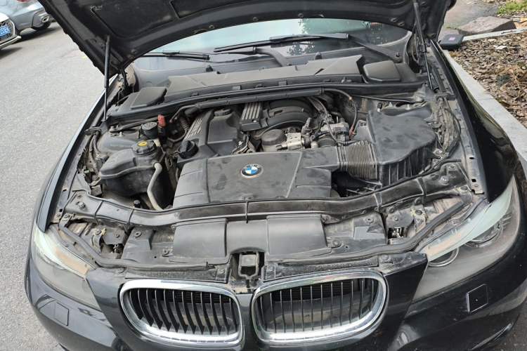 Used BMW 3 Series 2012 318i Leading Model Engine Bay Right