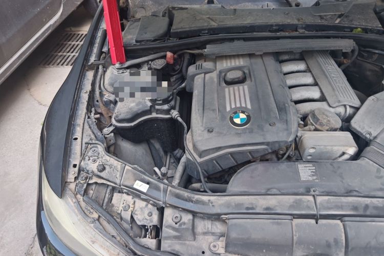 Used BMW 3 Series 2012 325i Sport Edition Engine Bay Right