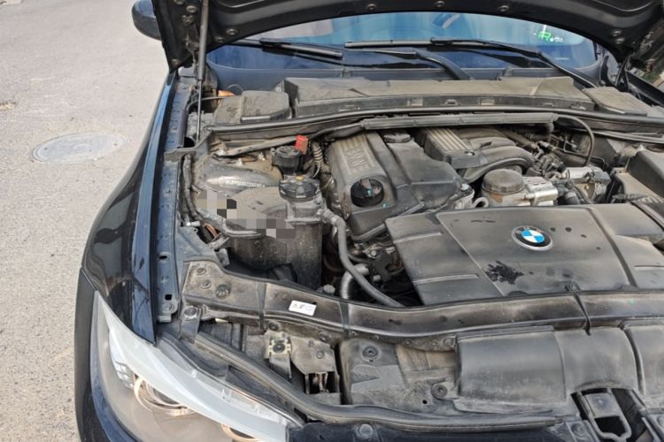 Used BMW 3 Series 2012 320i Luxury Edition Engine Bay Right