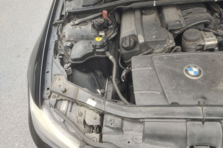 Used BMW 3 Series 2012 318i Leading Model Engine Bay Right