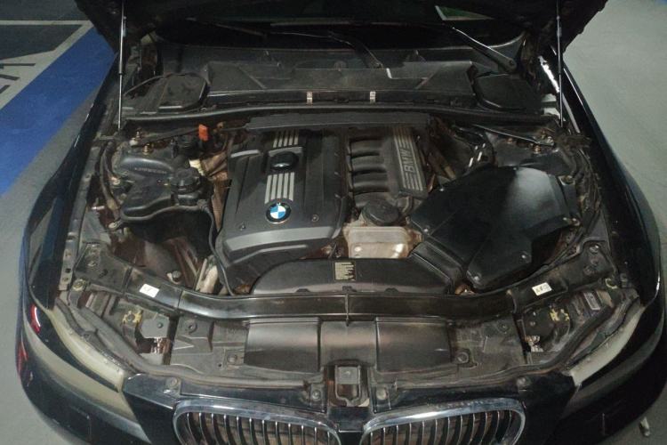Used BMW 3 Series 2012 325i Luxury Edition Engine Bay