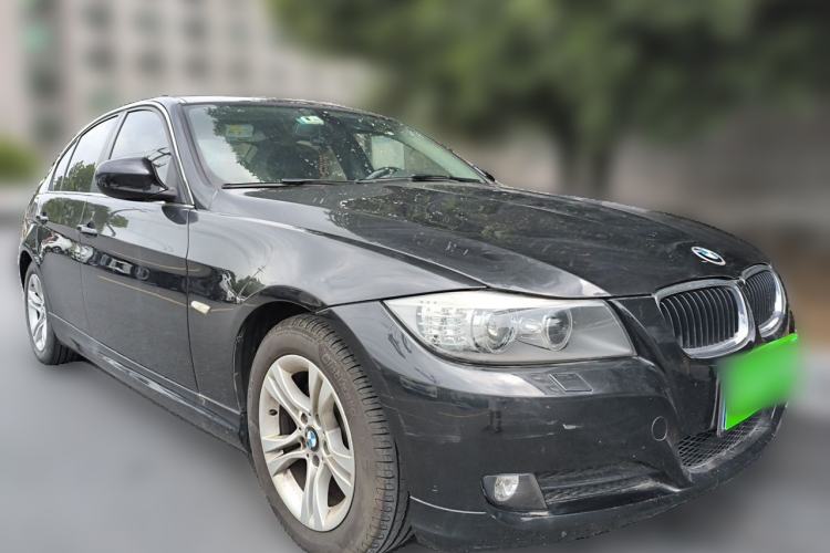 Used BMW 3 Series 2012 318i Leading Model Front Right 45 Deg