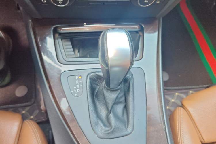 Used BMW 3 Series 2012 325i Sport Edition Gear Lever
